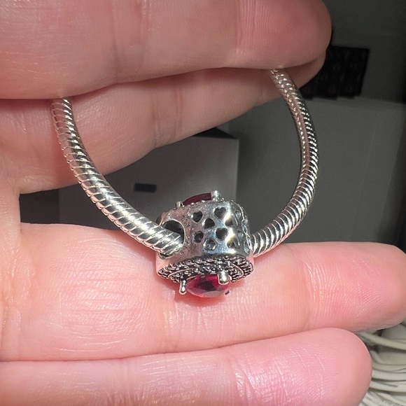 XL Red Heart Charm - Picture 8 of 10